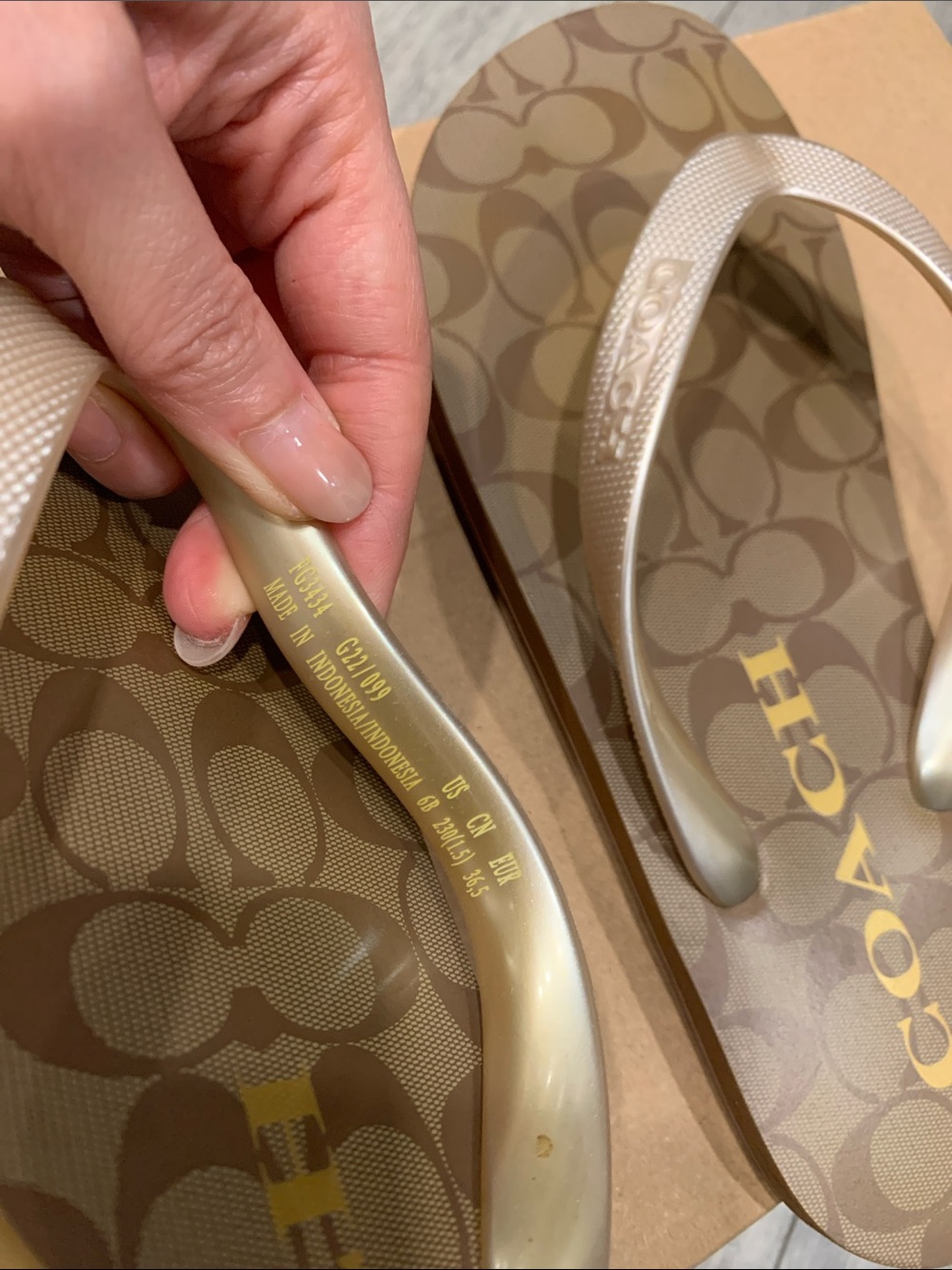 Coach Brown Signature Pattern Flip Flop Sandals with Gold Logo - Picture 4 of 5